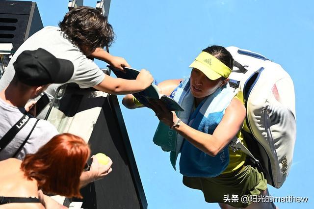 两队在比赛 两队在比赛